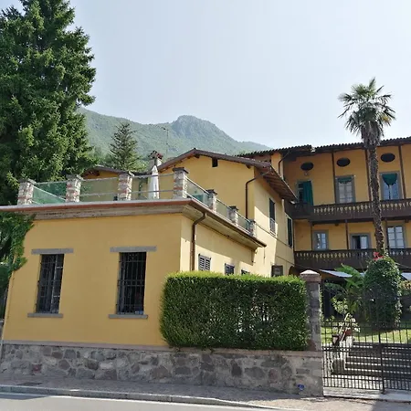 Cosy Studio Step From The Iseo Lake. Lejlighed Sale Marasino